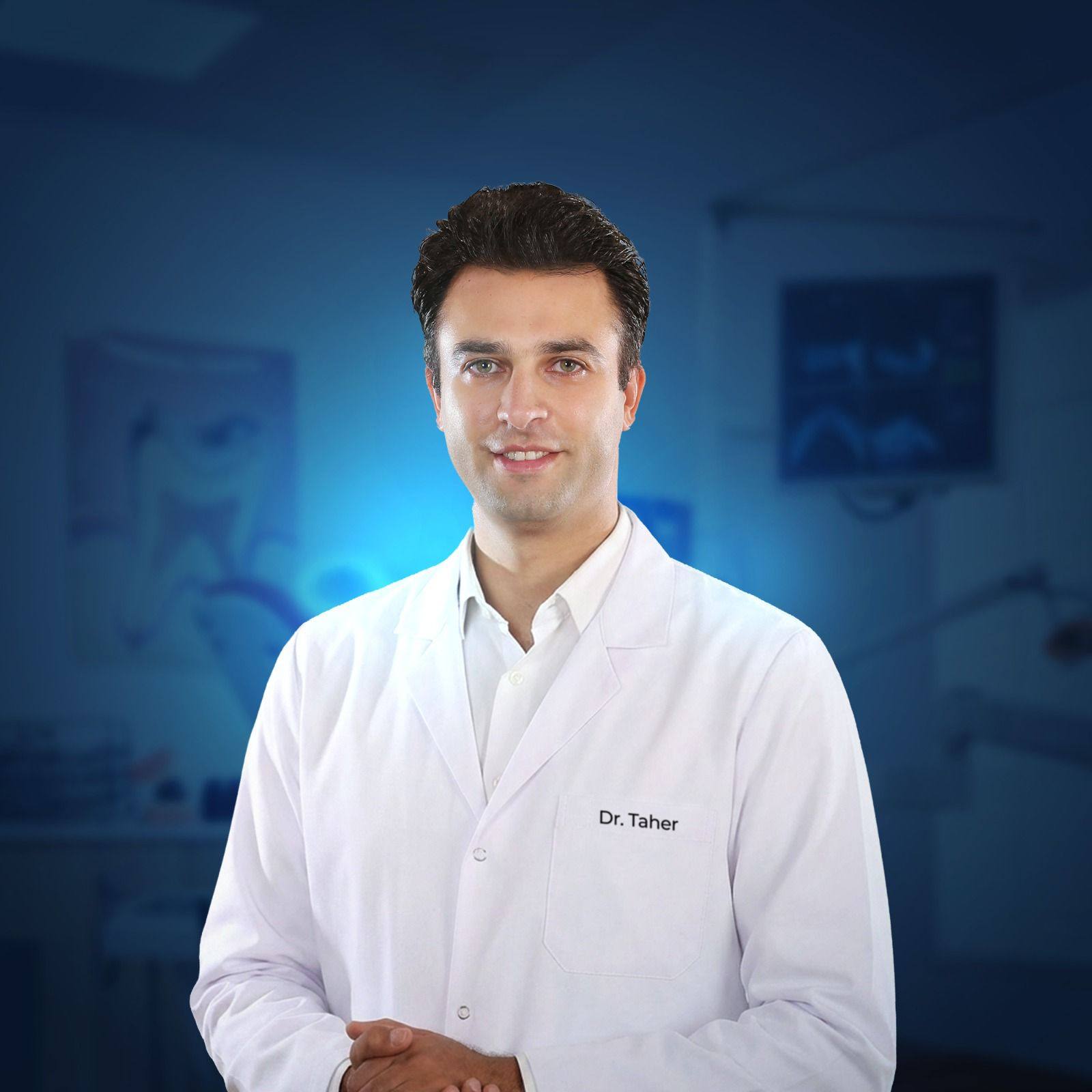 عيادة الدكتور طاهر عبد العليم زكريا     أخصائي طب الفم وتجميل الأسنان